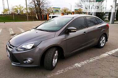 Седан Ford Focus 2013 в 
