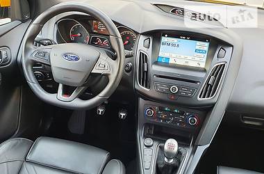 Хетчбек Ford Focus 2017 в 