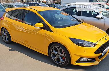 Хетчбек Ford Focus 2017 в 