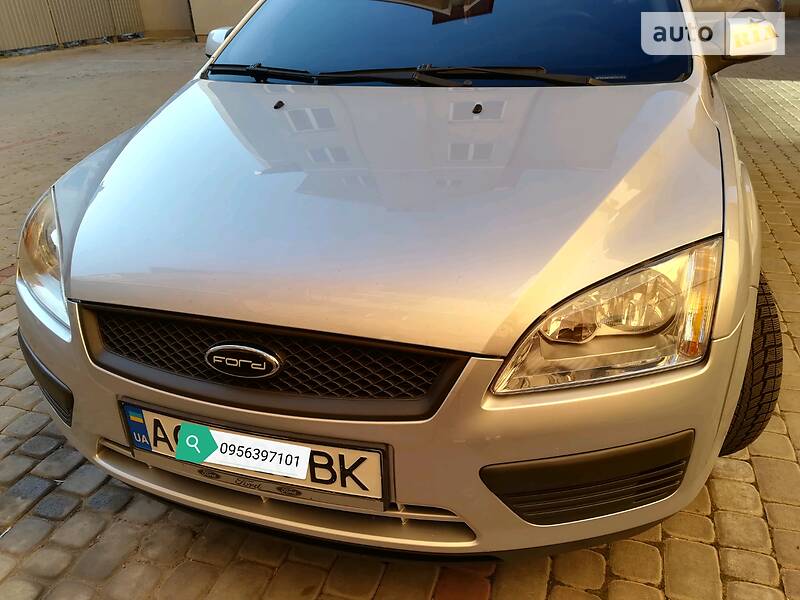 Хэтчбек Ford Focus 2007 в Мукачево