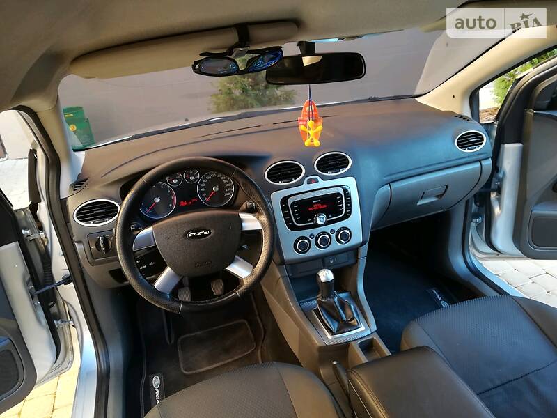 Хэтчбек Ford Focus 2007 в Мукачево