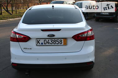 Седан Ford Focus 2011 в 