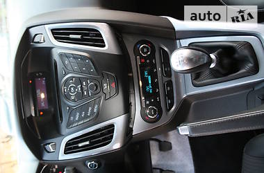 Седан Ford Focus 2011 в 
