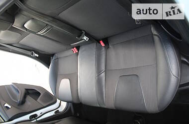 Седан Ford Focus 2011 в 