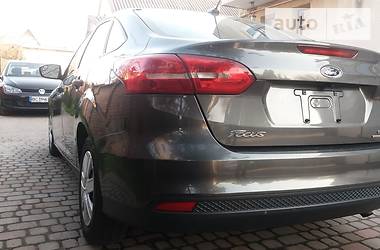 Седан Ford Focus 2015 в 