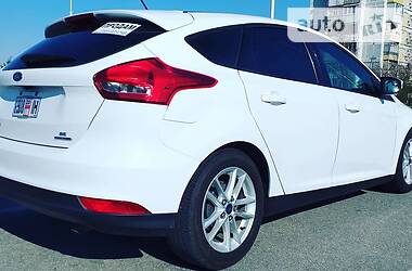 Хетчбек Ford Focus 2016 в 