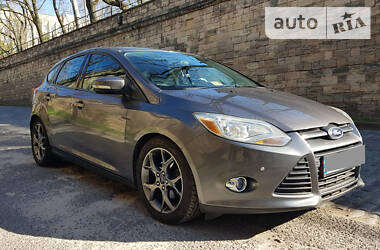 Хетчбек Ford Focus 2013 в 