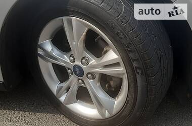 Седан Ford Focus 2014 в 