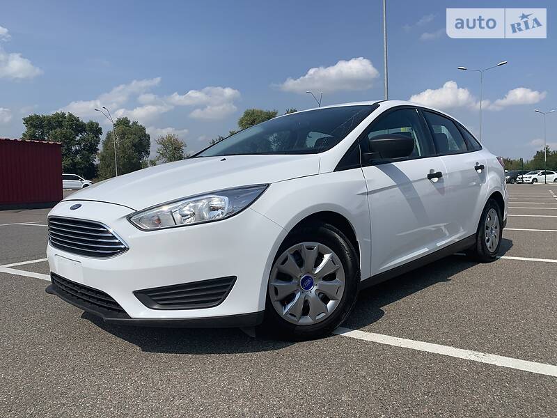 Седан Ford Focus 2016 в 