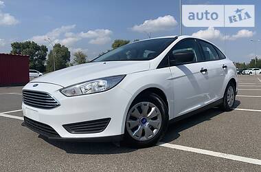 Седан Ford Focus 2016 в 