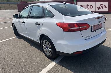 Седан Ford Focus 2016 в 