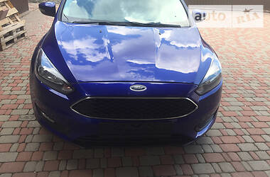Седан Ford Focus 2015 в 