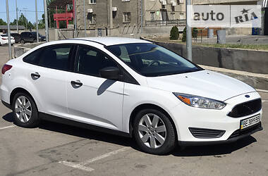 Седан Ford Focus 2015 в 