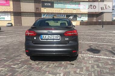 Седан Ford Focus 2015 в 
