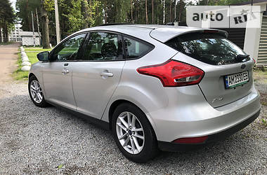Хетчбек Ford Focus 2016 в 