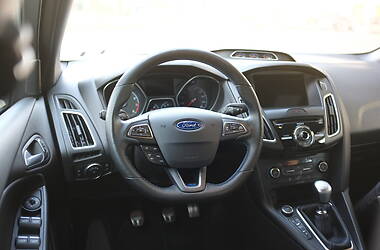 Хетчбек Ford Focus 2017 в 