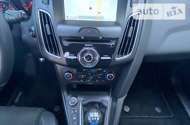 Хетчбек Ford Focus 2016 в 