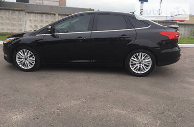 Седан Ford Focus 2015 в 