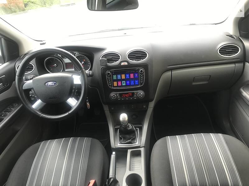 Універсал Ford Focus 2010 в Івано-Франківську
