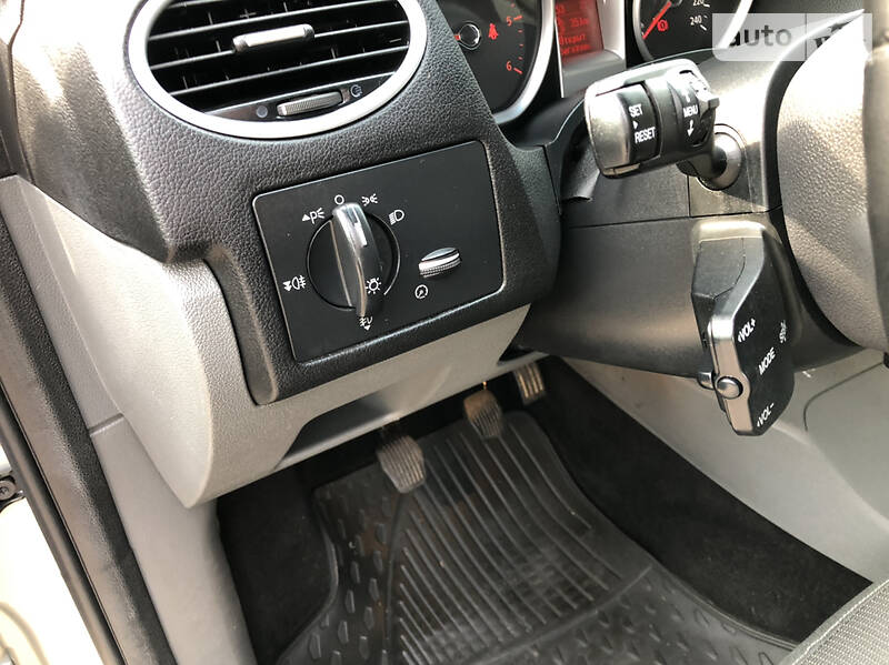 Універсал Ford Focus 2008 в Бучі