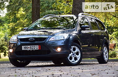 Універсал Ford Focus 2011 в 