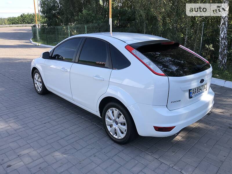 Хетчбек Ford Focus 2010 в Києві фото 4 Хетчбек Ford Focus 2010 в Києві