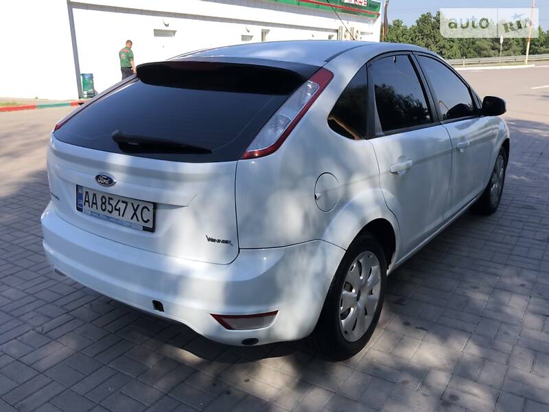Хетчбек Ford Focus 2010 в Києві фото 6 Хетчбек Ford Focus 2010 в Києві