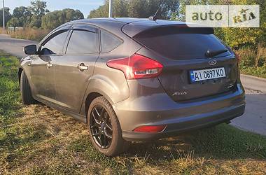 Хэтчбек Ford Focus 2016 в Киеве