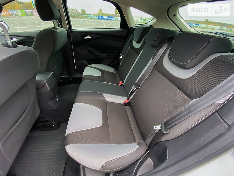 Хэтчбек Ford Focus 2011 в Киеве