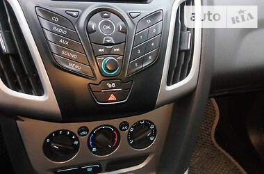 Універсал Ford Focus 2011 в 