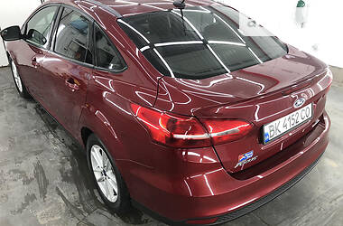 Седан Ford Focus 2016 в 