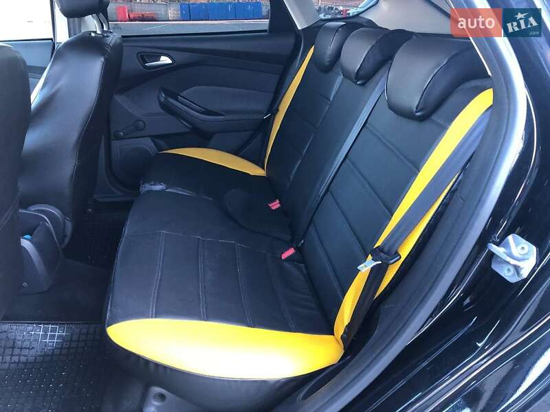 Хэтчбек Ford Focus 2012 в Николаеве