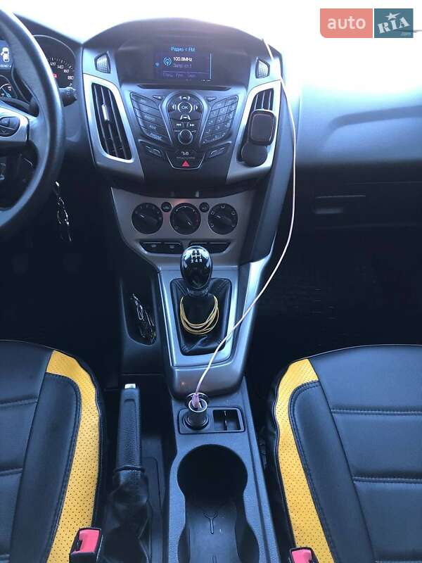 Хэтчбек Ford Focus 2012 в Николаеве