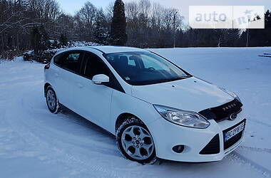 Хэтчбек Ford Focus 2011 в Бурштыне