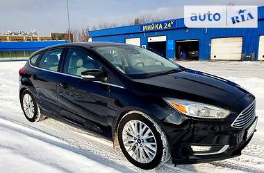 Хэтчбек Ford Focus 2015 в Киеве