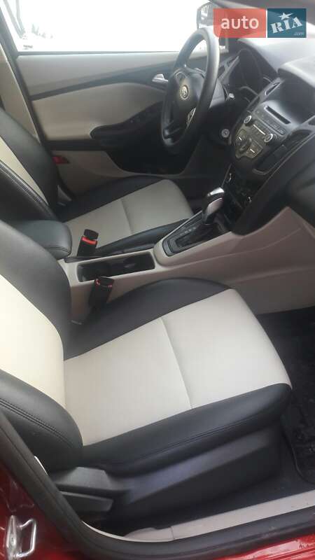 Седан Ford Focus 2015 в Киеве