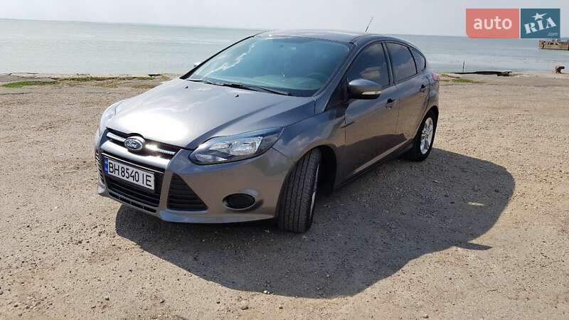 Хэтчбек Ford Focus 2014 в Овидиополе
