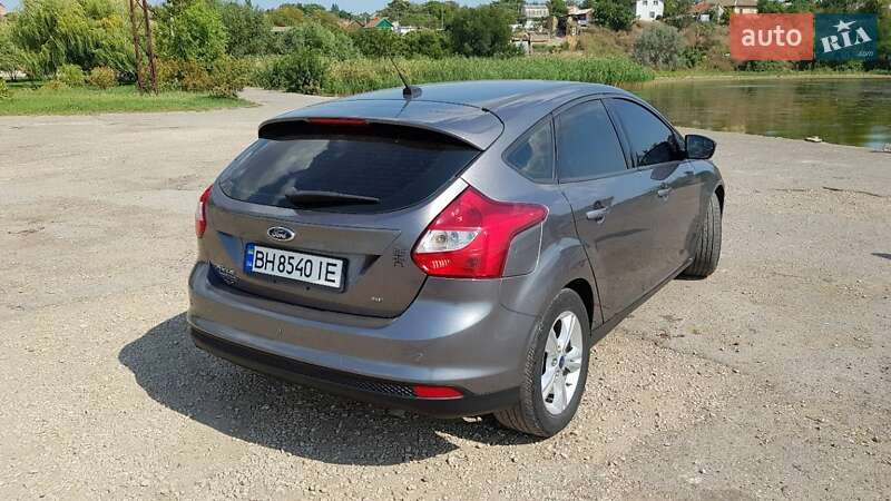 Хэтчбек Ford Focus 2014 в Овидиополе
