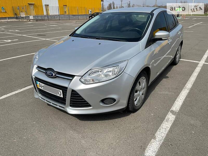 Седан Ford Focus 2013 в Мариуполе