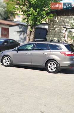 Универсал Ford Focus 2013 в 
