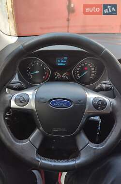 Универсал Ford Focus 2013 в 