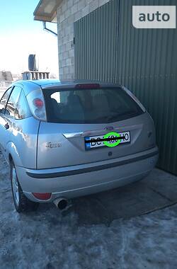 Хэтчбек Ford Focus 2002 в Буске