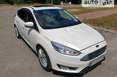 Хэтчбек Ford Focus 2016 в 