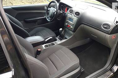 Хэтчбек Ford Focus 2009 в 