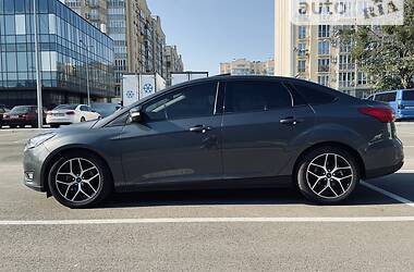 Седан Ford Focus 2017 в 