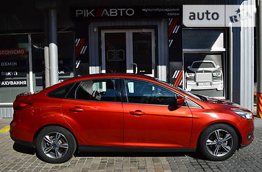 Седан Ford Focus 2018 в 