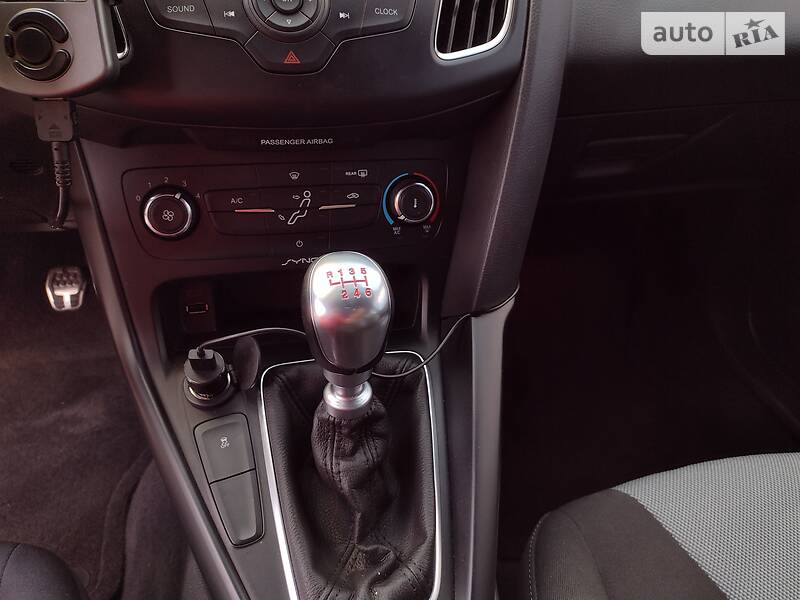 Хэтчбек Ford Focus 2015 в Харькове