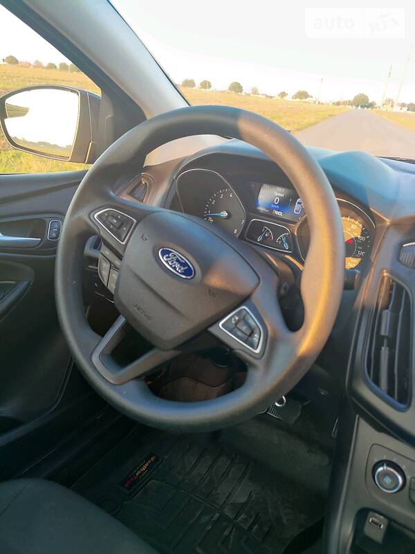 Седан Ford Focus 2014 в Чорноморську фото 19 Седан Ford Focus 2014 в Чорноморську