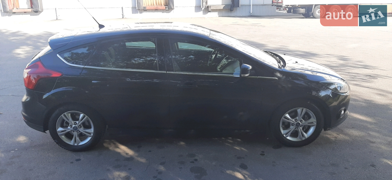 2011 Ford Focus - мініатюра 9