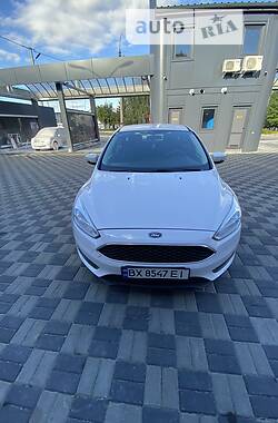 Хетчбек Ford Focus 2015 в Хмельницькому